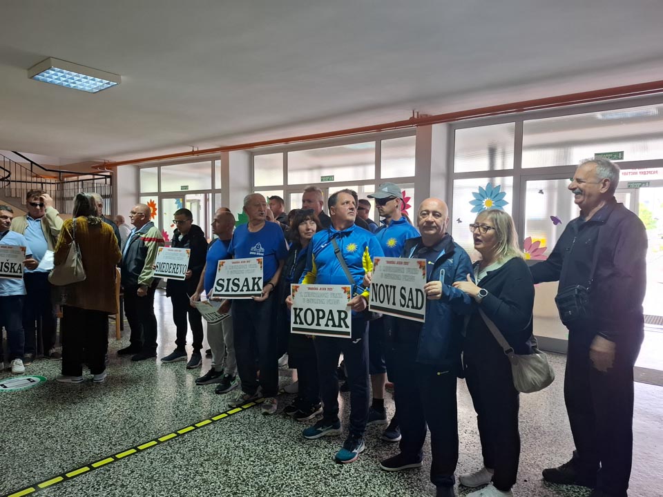 Turnir u govornom pikadu “Gradiška jesen 2025” okupio šest ekipa iz četiri zemlje (FOTO)