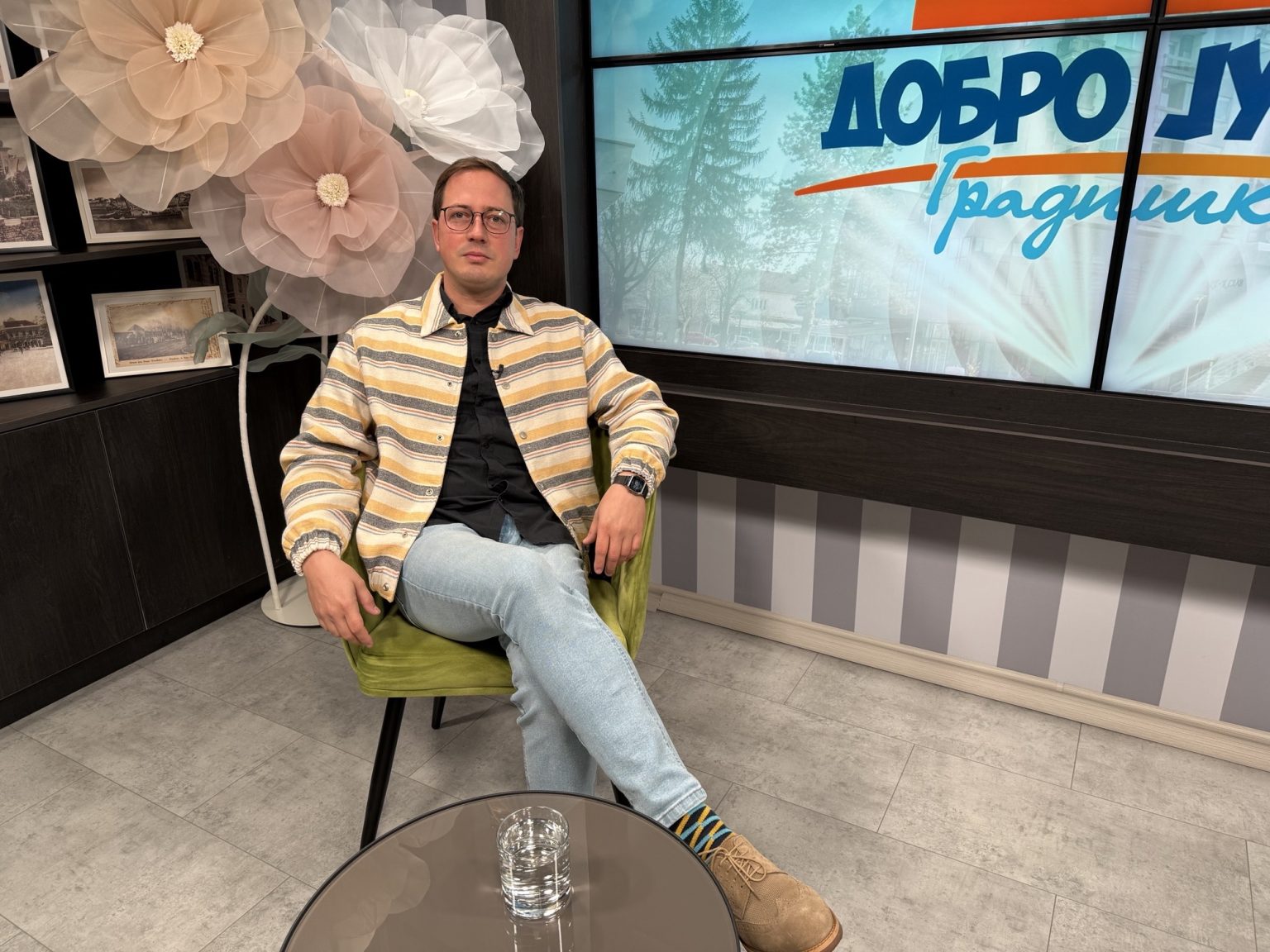 Prekomjerna upotreba telefona šteti i djeci i odraslima