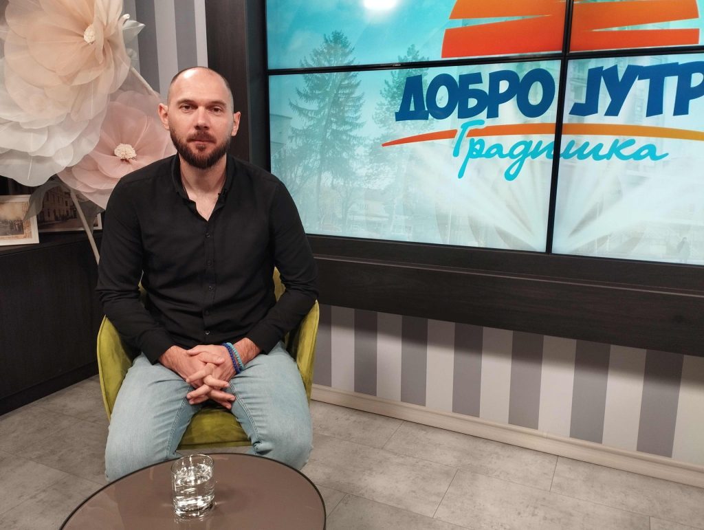 Večeras promocija knjige „Orahovac rovovima omeđen“