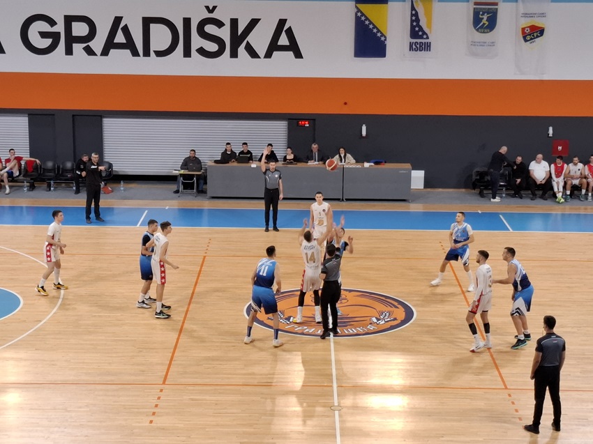 Košarkaši Stars Basketa sezonu počinju u gradiškoj Areni
