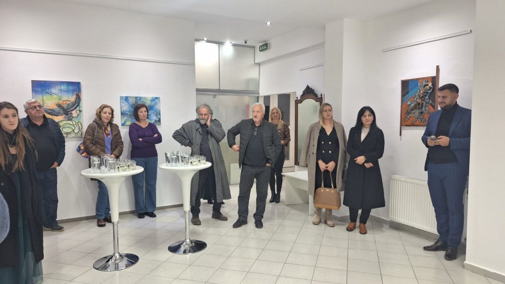 U Gradišci otvorena izložba slika sa likovne kolonije „Bardača- Srbac 2025“