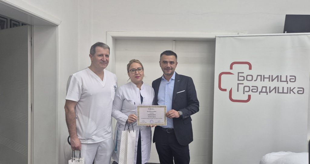 Opština Kozarska Dubica donirala je posteljine za Odjel porodilišta Bolnice Gradiška.