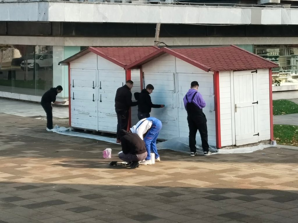 Učenici uljepšavaju grad