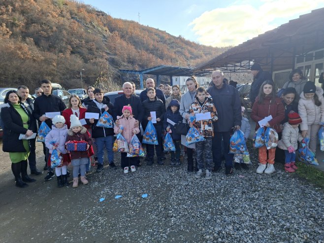 Odbor za pomoć Kosovu i Metohiji podjelio 19 stipendija na Jarinju