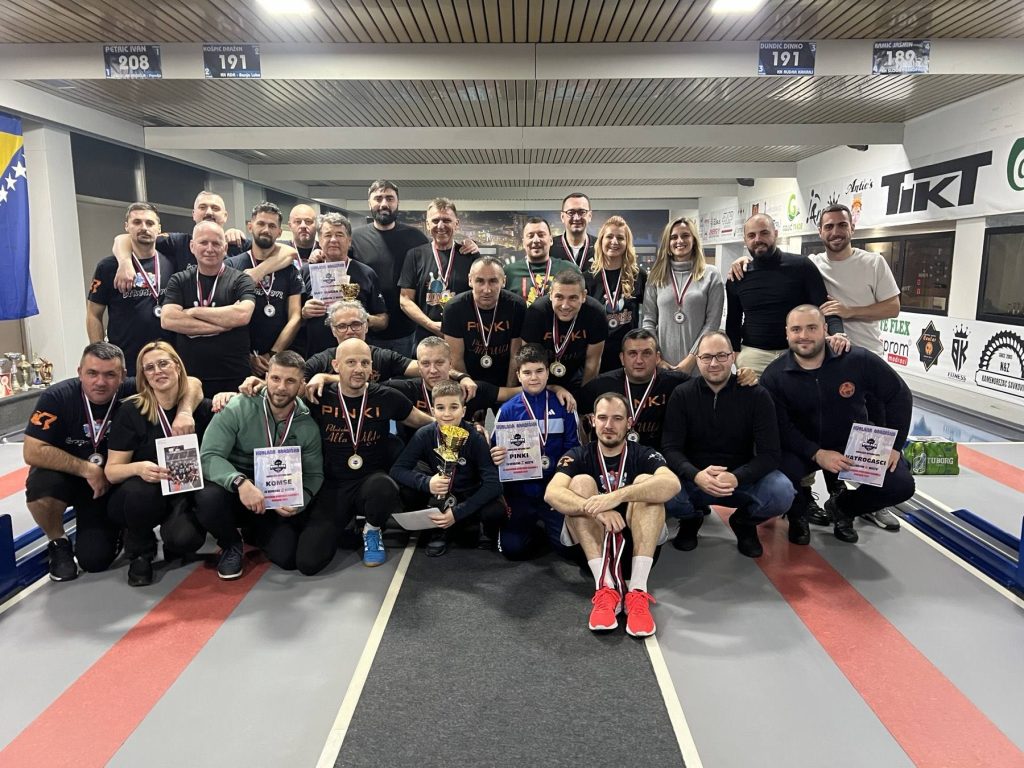 Ekipa „Pinki“ pobjednik Radničkih sportskih igara u kuglanju (FOTO)