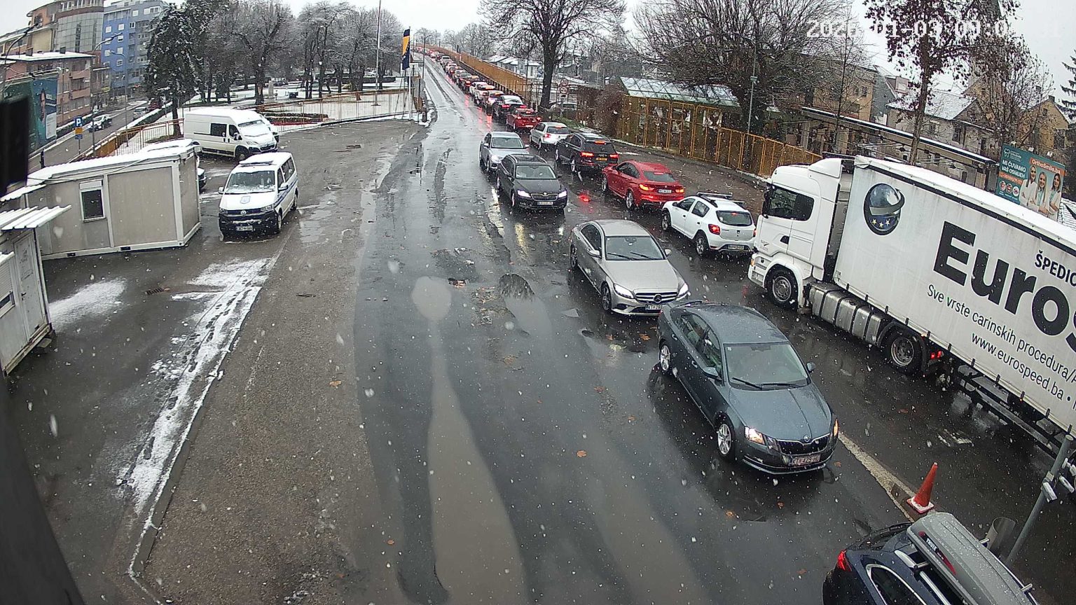 Čekanja na graničnim prelazima Gradiška i Donja Gradina