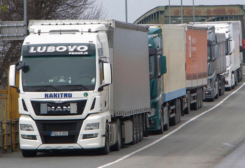 Prevoznici iz BiH obustavili blokadu graničnih prelaza
