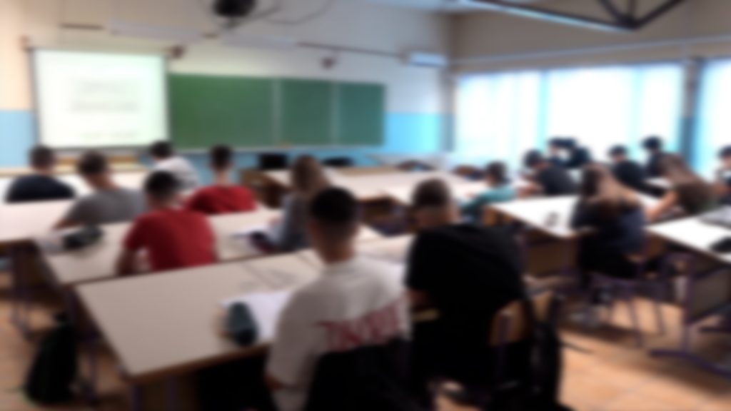 Maloljetnička trudnoća problem savremenog društva