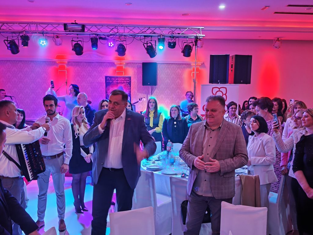 Dodik: Presudna uloga žena u razvoju Srpske i pobjedama SNSD-a
