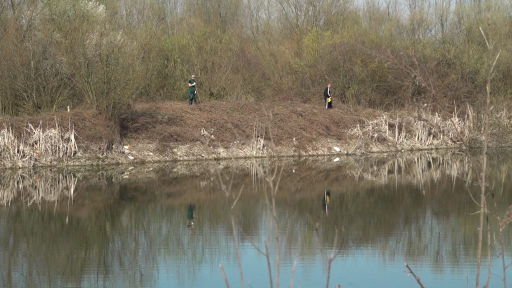 Akcija čišćenja jezera u Novoj Topoli