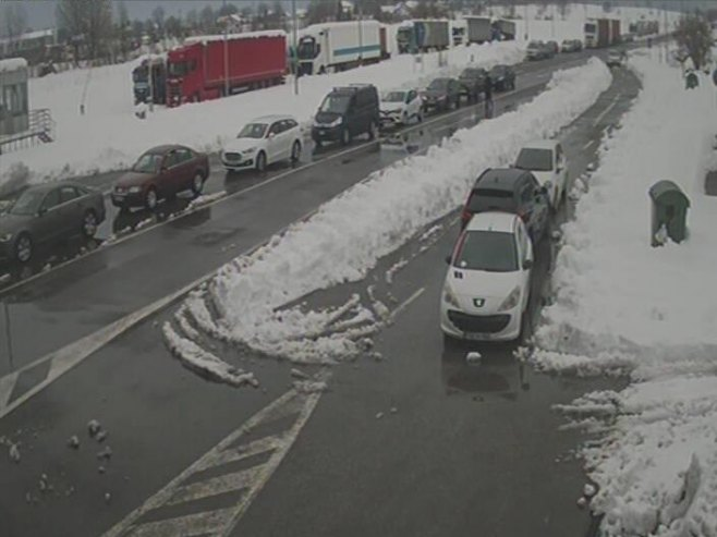 Na Izačiću zabranjen saobraćaj šleperima i teretnjacima sa prikolicom