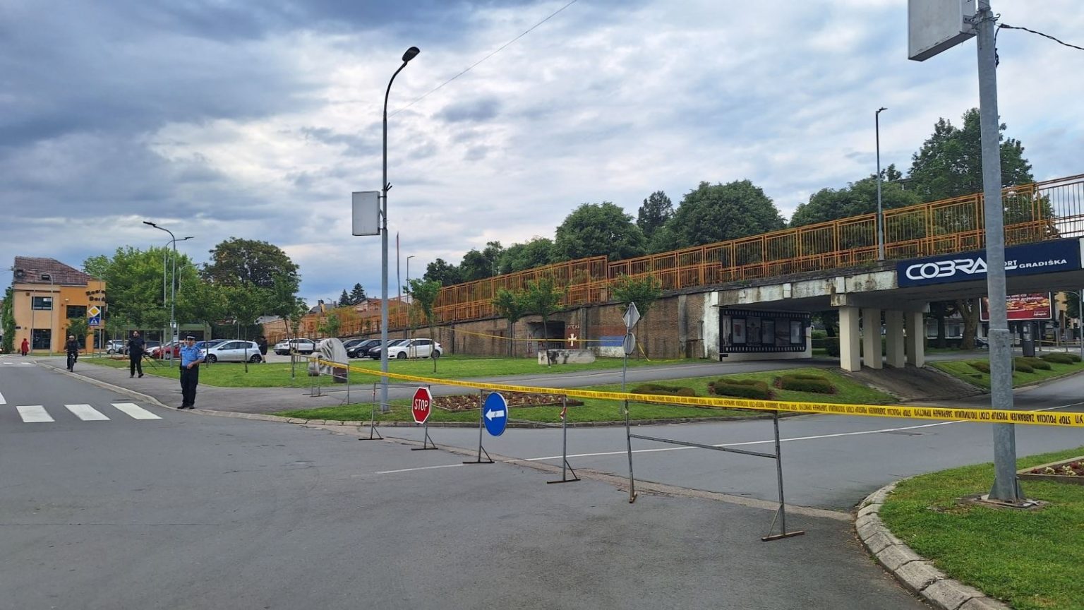 POTPUNA OBUSTAVA SAOBRAĆAJA NA DIJELU ULICA VIDOVDANSKA, OBALA VOJVODE STEPE I TRGA JEVREJSKIH STRADANJA