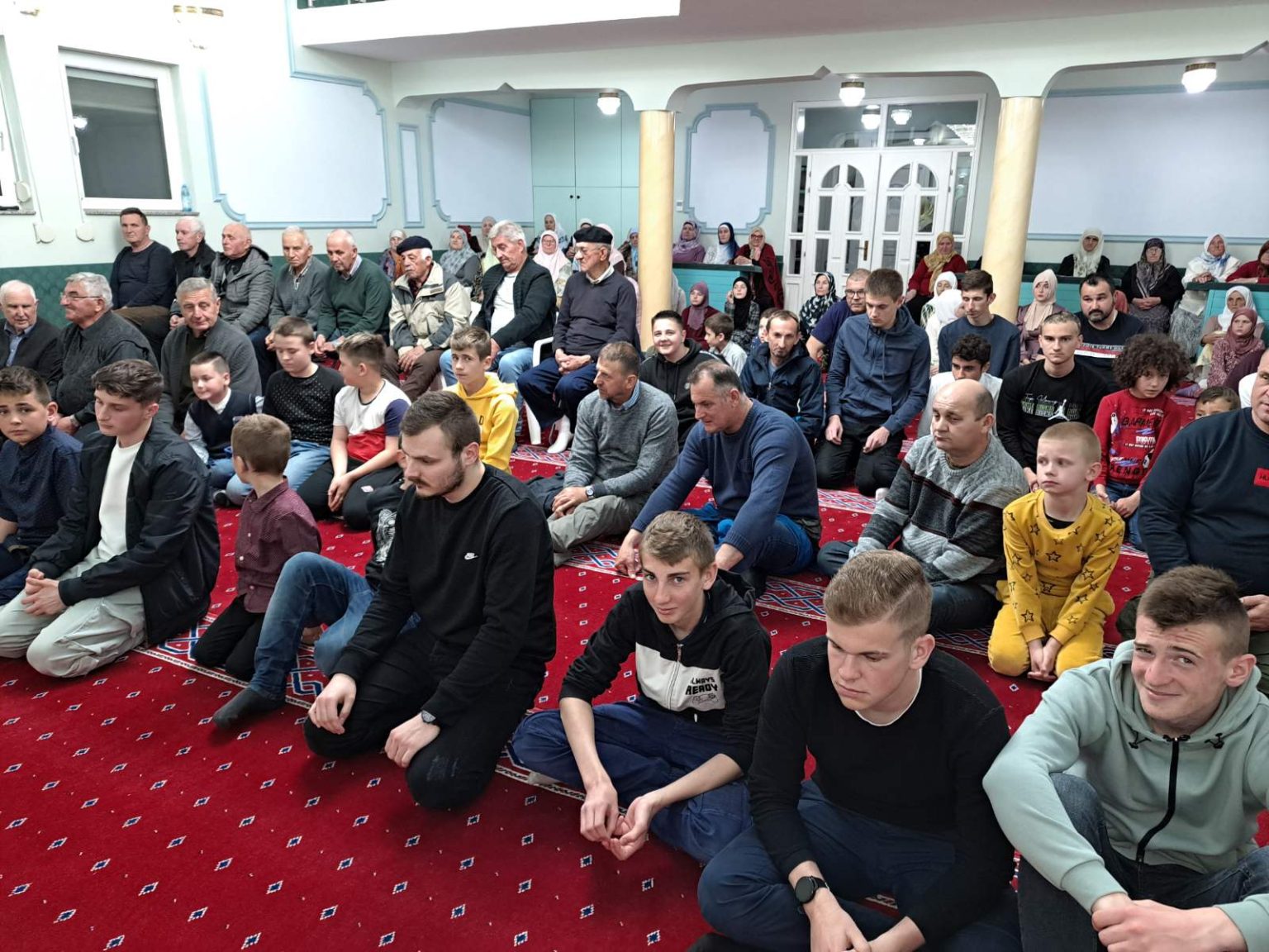 Muslimani obilježavaju prvi dan Kurban-bajrama