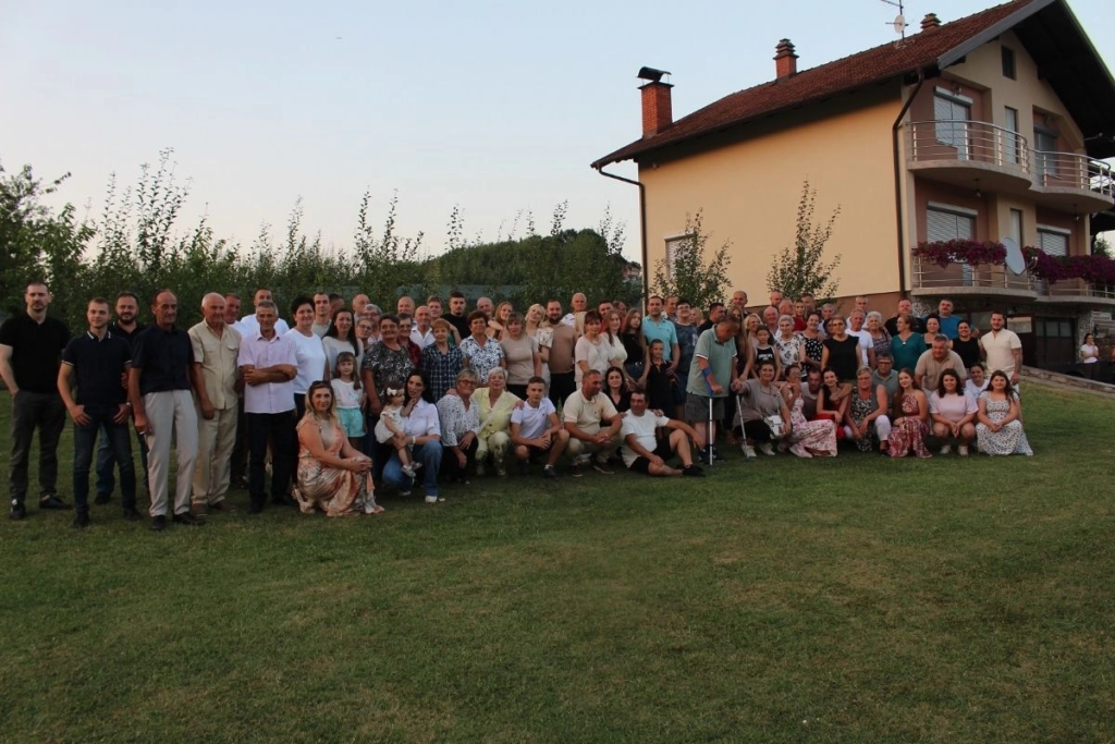 Susret Cvikića u Bakincima: Desetine Tanasijevih potomaka u istom dvorištu