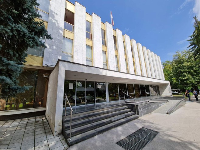 NSRS: Usvojen set zakona o povećanju plata budžetskim korisnicima od 1. avgusta od pet odsto